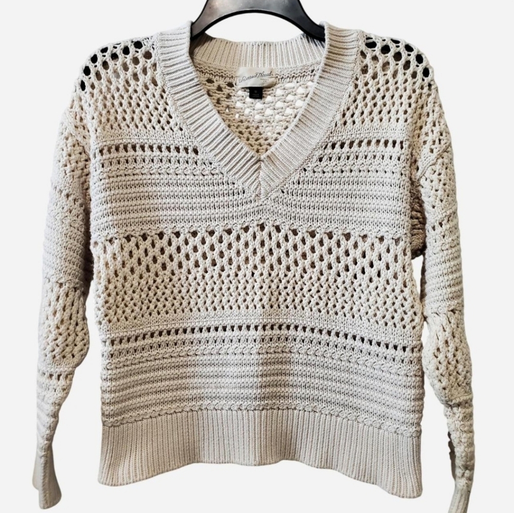 Cream Open Knit V-neck Sweater By Universal Thread Size Medium
